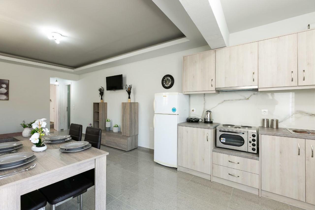 Elena'S Apartment Pánormos Екстериор снимка